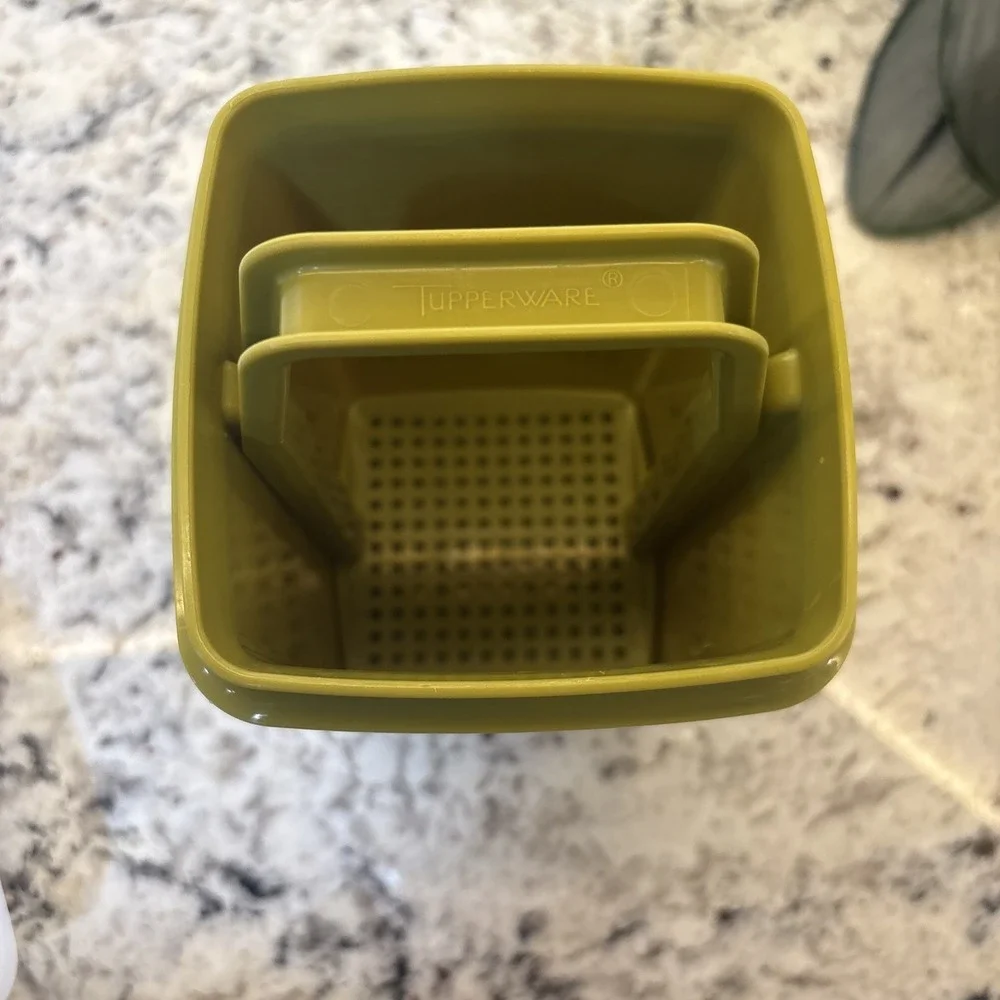 VTG Tupperware Olive Pickle Keeper‎ Pick-a-Deli Avocado Green 3 Piece USA 1330-6